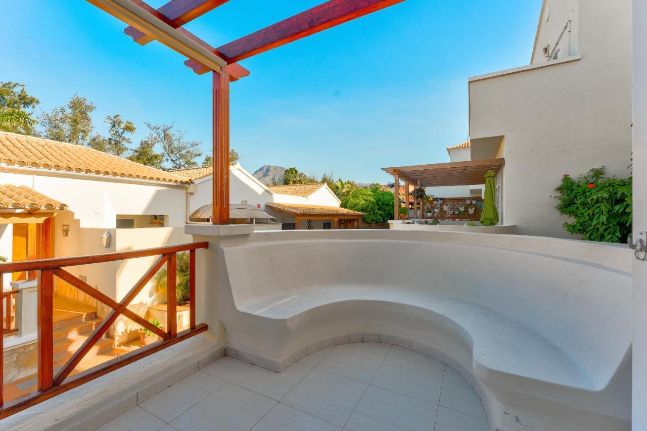 Chalet Playa De Las Americas Arona  Exterior foto